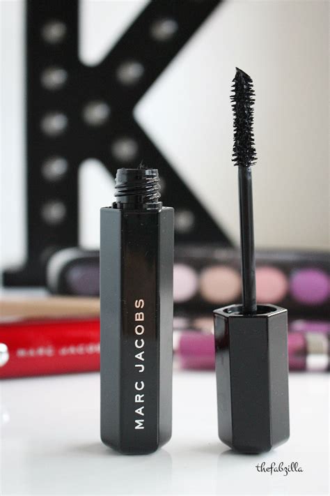 marc jacobs mascara review.